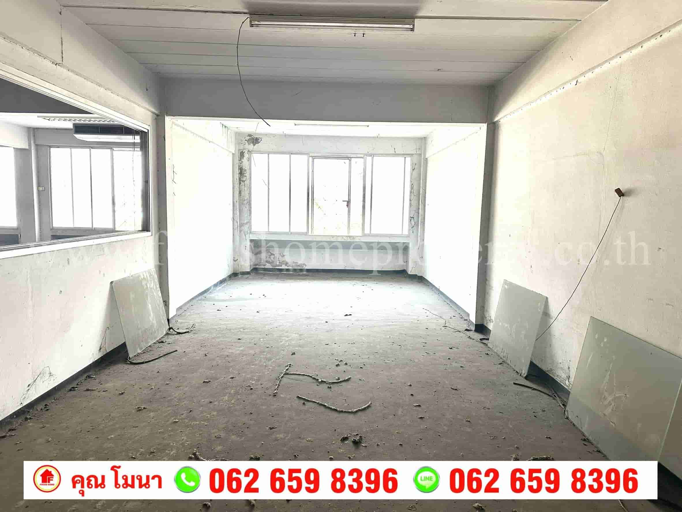 ขาย ตึกแถว 3 คูหา ติดถนนรัตนาธิเบศร์